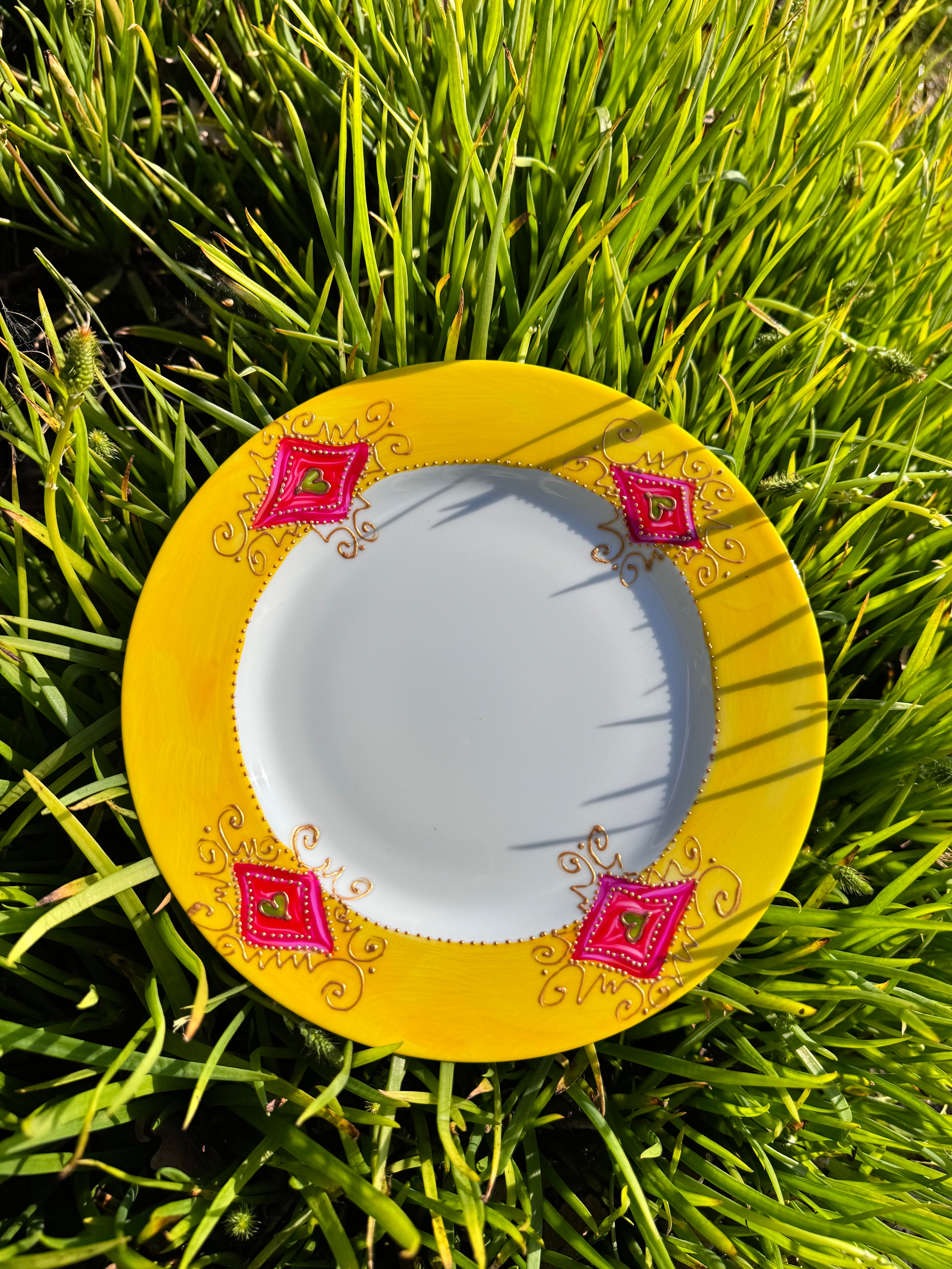 Assiette plate - Porcelaine de Limoges peinte à la main